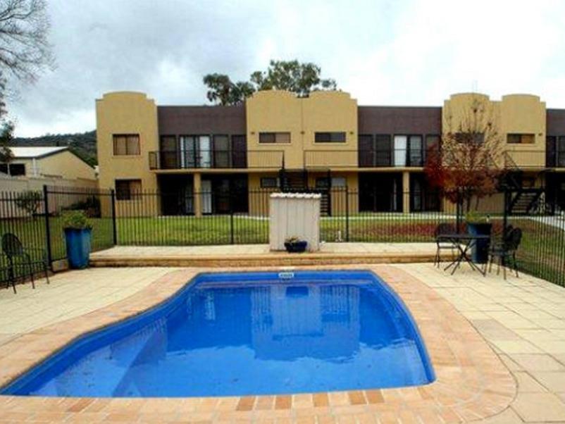 Amberoo Apartments Tamworth Exterior photo